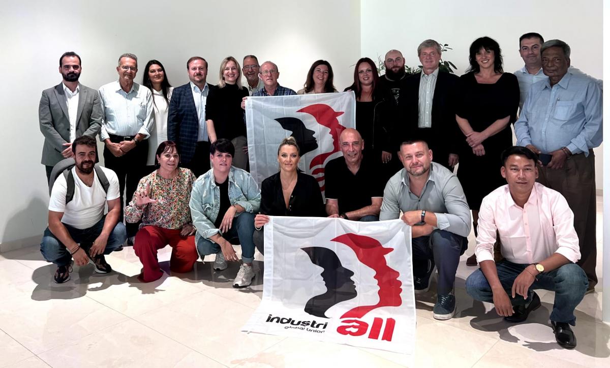 La secretaria general de CCOO de Industria, el comit sindical global, la seccin sindical interempresas de CCOO, el presidente del comit de empresa europeo y la direccin de IndustriALL